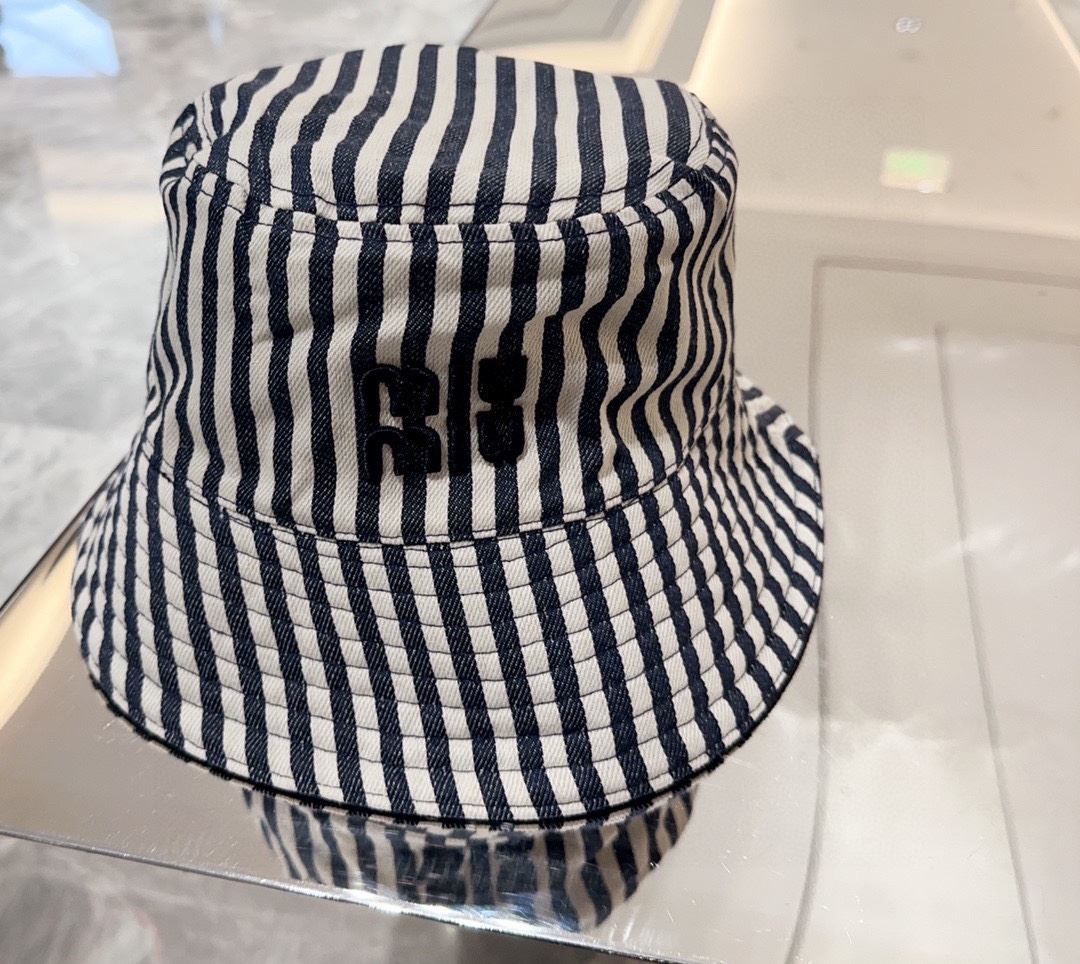 Miu Miu Caps